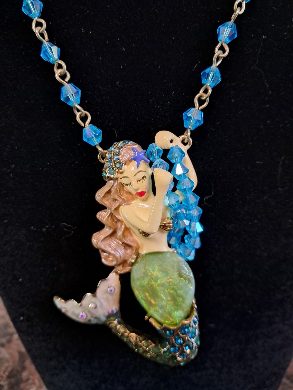 New Betsey Johnson Vintage Sea Mermaid Iridescent Glass Crystal Necklace 18"